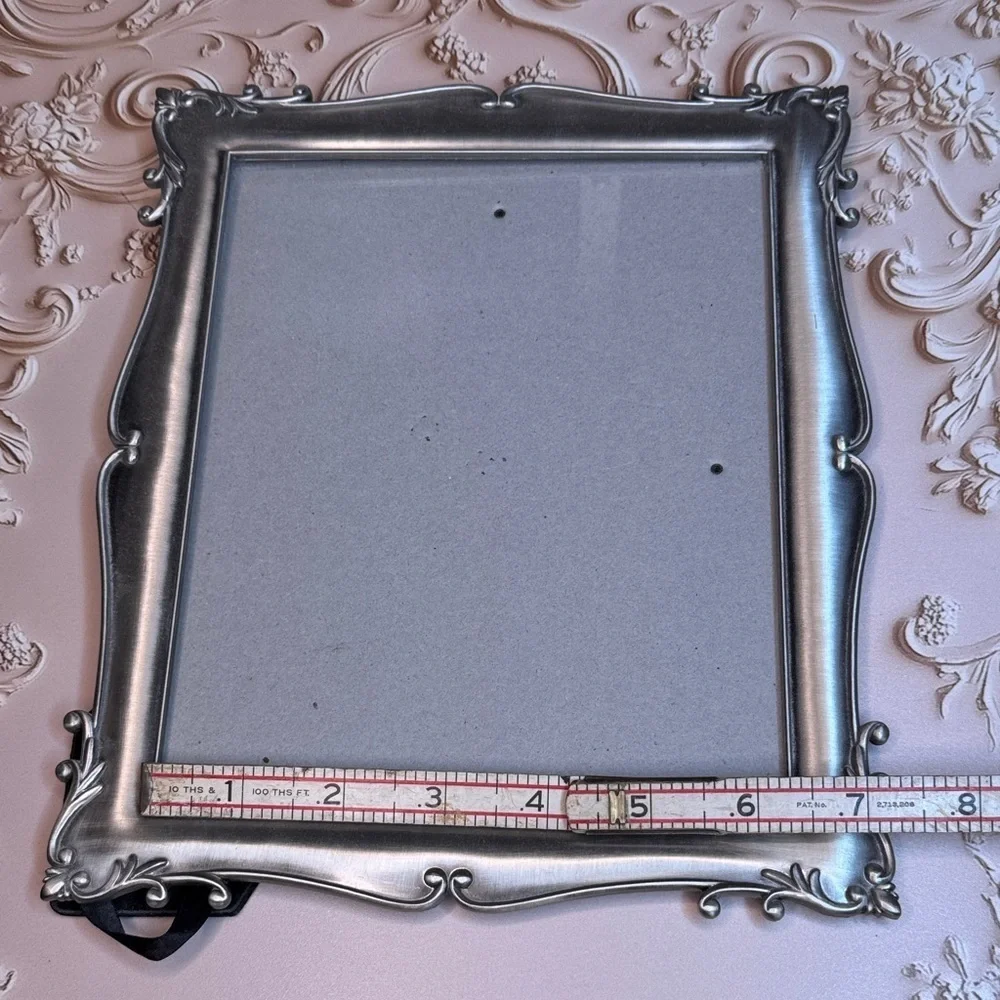 Vintage Estate Burnes of Boston Silver Ornate 8 x 6 Picture Frame